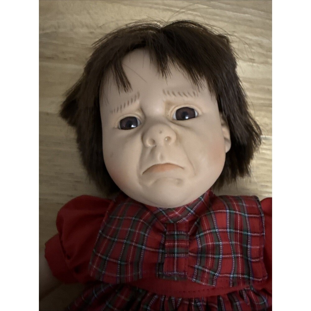 Vtg Gi Go Expressions Baby Dolls Sad Face Bean Bag Red Dress Brunette Girl - Picture 2 of 7